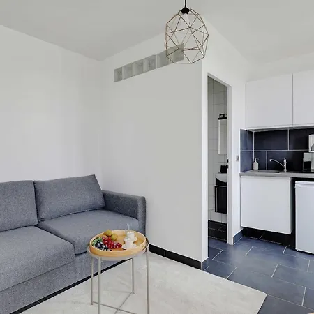Charming Studio 7 - דירה *